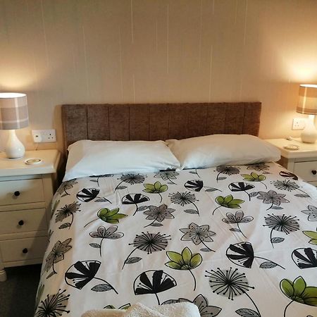 Lion Hotel Llanbister Номер фото