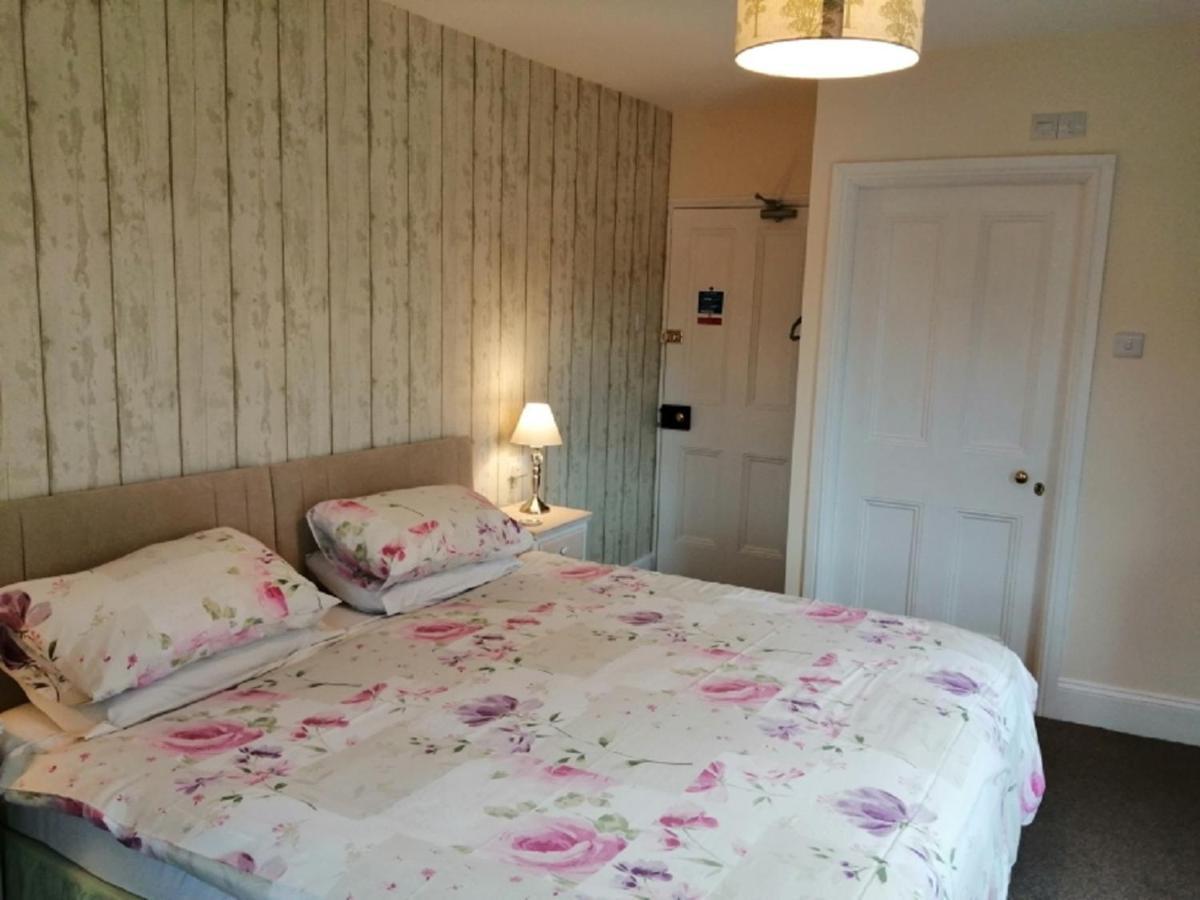 Lion Hotel Llanbister Экстерьер фото